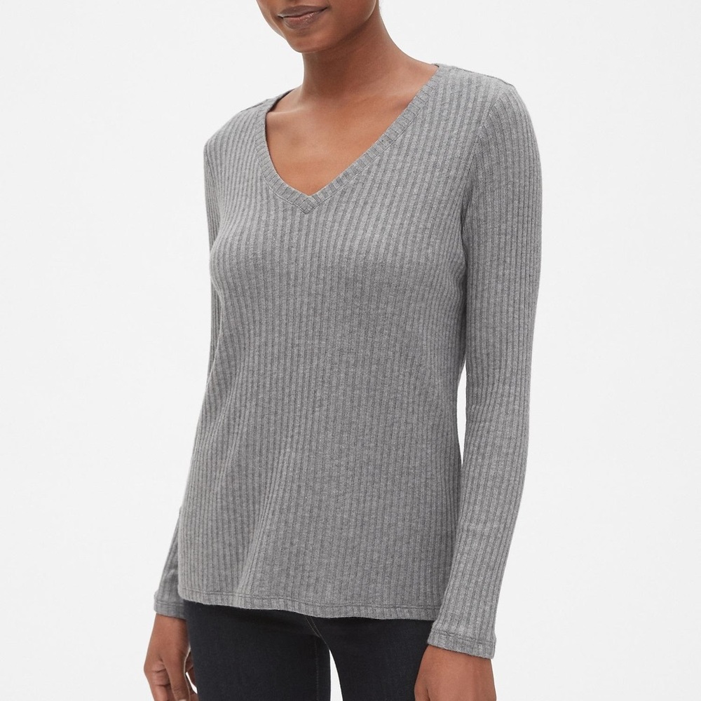 Gap Thin Grey V Neck Sweater - image 6